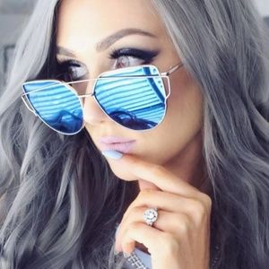 Gorgeous Blue Mirrored Sunglasses - Cat Eye
